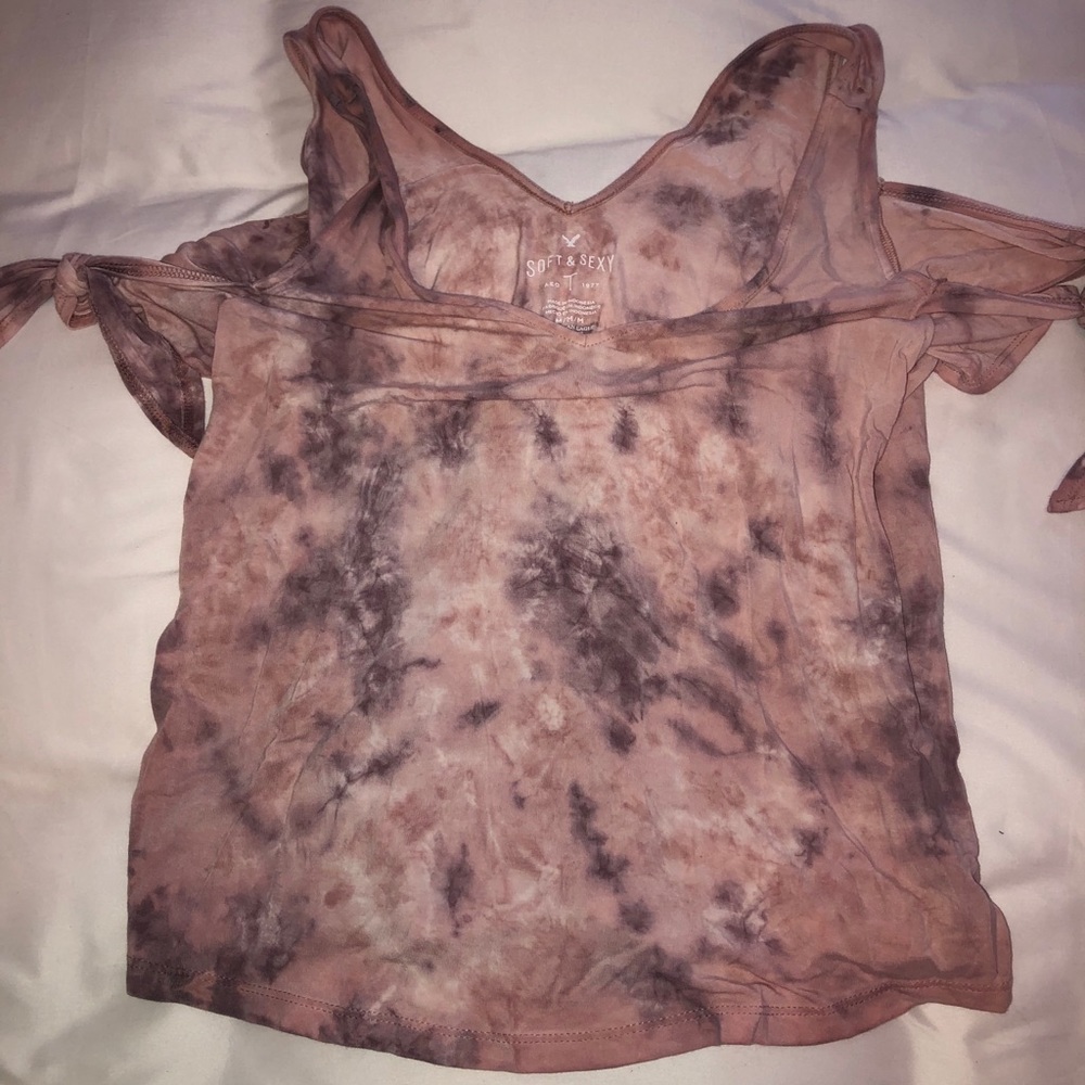 American Eagle off the shoulder top